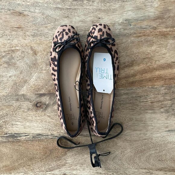 NEW Size 6 Leopard Pattern Ballet Flats-Shoes - Picture 5 of 6